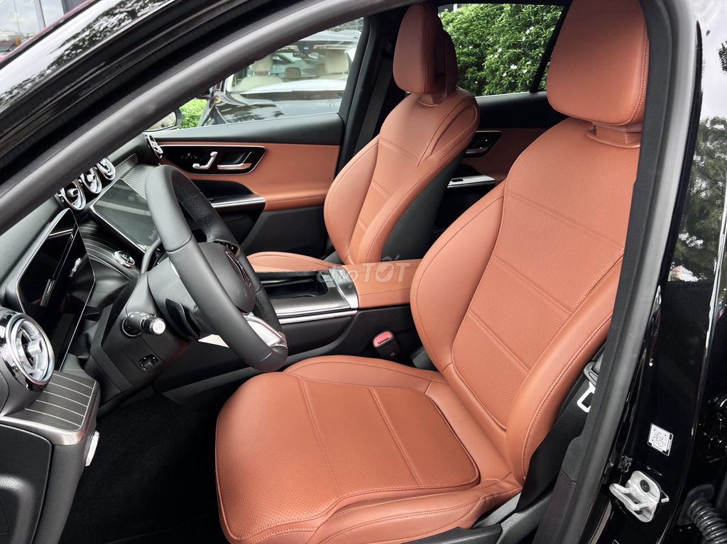 GLC200 4Matic 2025 Chính Hãng 39 km Như mới 100%. Mua bán Ô tô tại Quận Bình Thạnh Tp Hồ Chí Minh được đăng bởi Mercedes Benz Haxaco Điện Biên Phủ hình 12