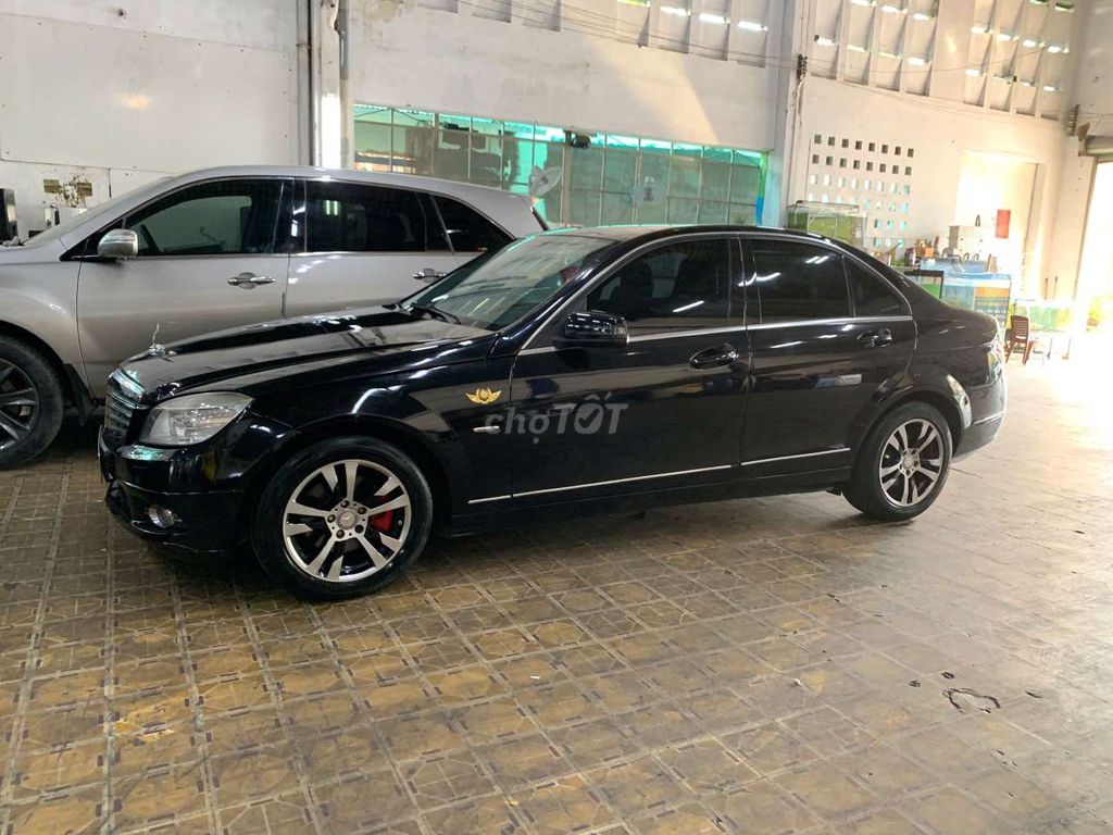 Mercedes Benz C Class 2009 C230 đen sang trọng.. Mua bán Ô tô tại Quận 4 Tp Hồ Chí Minh được đăng bởi Nhã hình 13