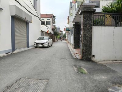 Đất thổ cư 250m² MT 19m ô tô vào sân Đông Anh