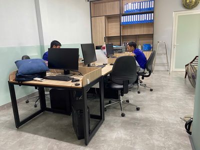 CÔNG TY TNHH QUẢNG CÁO VÀ XÂY DỰNG NHÂN VIỆT logo