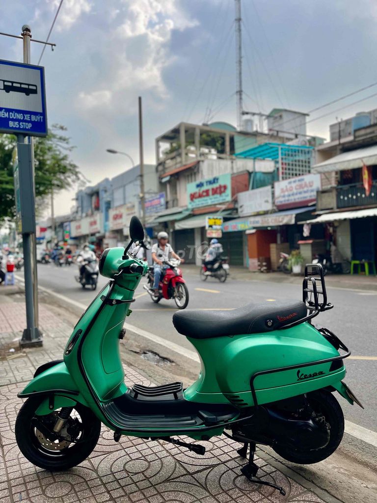 Vespa 3Vie 2013, biển Tp, máy bao êm  - có góp. Mua bán Xe máy tại Quận 8 Tp Hồ Chí Minh được đăng bởi Võ Thanh Nhựt hình 6