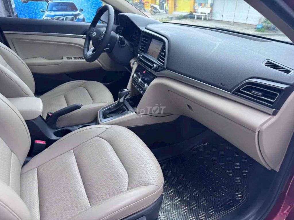 Hyundai Elantra 2019 2.0AT - 82000 km. Mua bán Ô tô tại Quận 12 Tp Hồ Chí Minh được đăng bởi HA hình 9