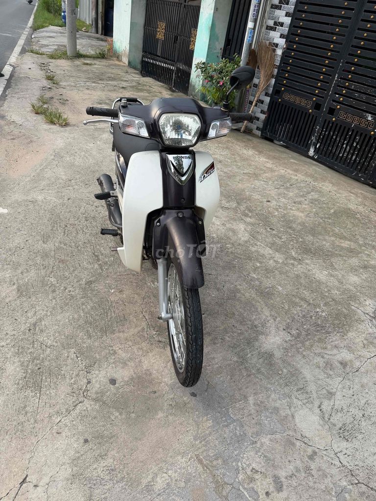Honda Dream 2013 Nâu Trắng