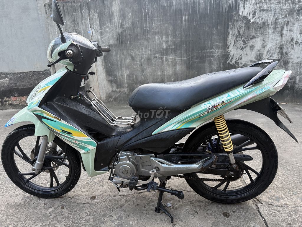 Côn tay Suzuki Axelo 125cc , đẹp êm ngon. Mua bán Xe máy tại Huyện Trảng Bom Đồng Nai được đăng bởi Trần đình trung  hình 4