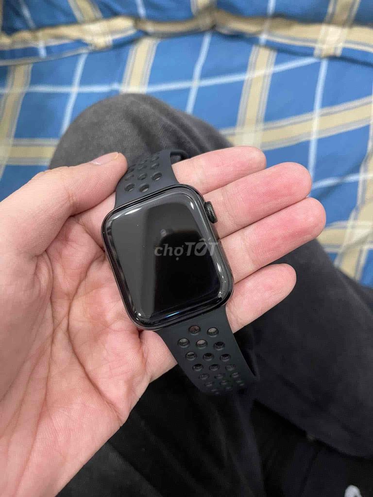 Apple Watch Series 5 Thép Đen. Mua bán Thiết bị đeo thông minh tại Quận Hoàn Kiếm Hà Nội được đăng bởi phan hoà  hình 1