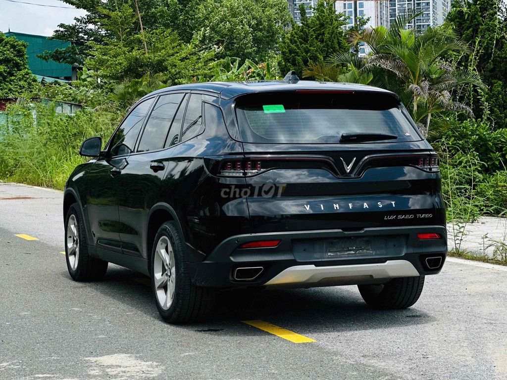 VinFast Lux SA Base 2.0 Turbo 2021 г.в.