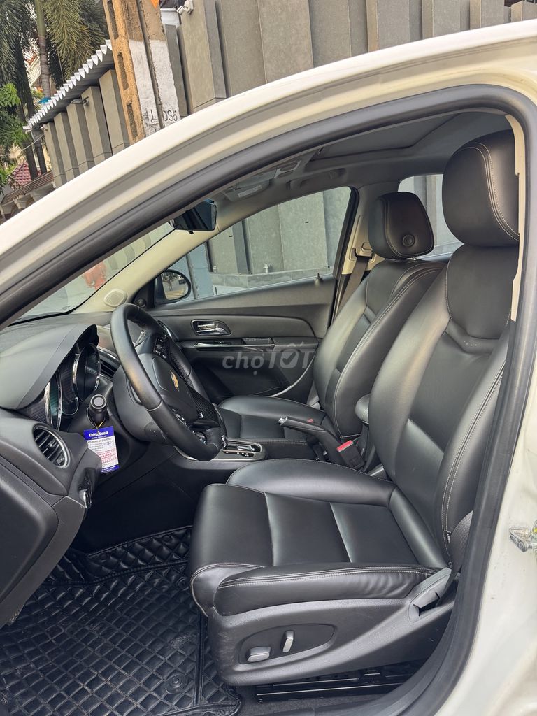 Chevrolet Cruze 1.8 LTZ Trắng. Mua bán Ô tô tại Quận 6 Tp Hồ Chí Minh được đăng bởi N B hình 4