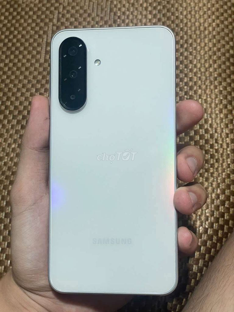 Samsung Galaxy A36 5G 8GB 256GB Trắng. Mua bán Điện thoại tại Quận Gò Vấp Tp Hồ Chí Minh được đăng bởi Lê Thị Thẩm hình 1