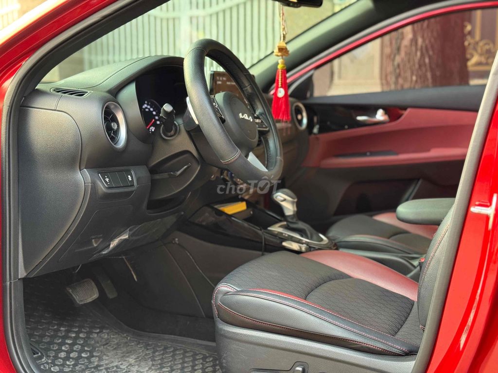 KIA K3 Premium 2024 Красный 12000 км