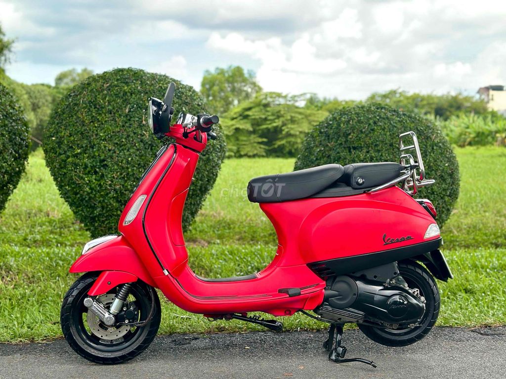 🇨🇮🇨🇮LXV 125cc. 3VIE  Đỏ Sposty Tuyệt Đẹp. Mua bán Xe máy tại Quận Gò Vấp Tp Hồ Chí Minh được đăng bởi VESPA ĐỨC NGUYỄN  hình 2