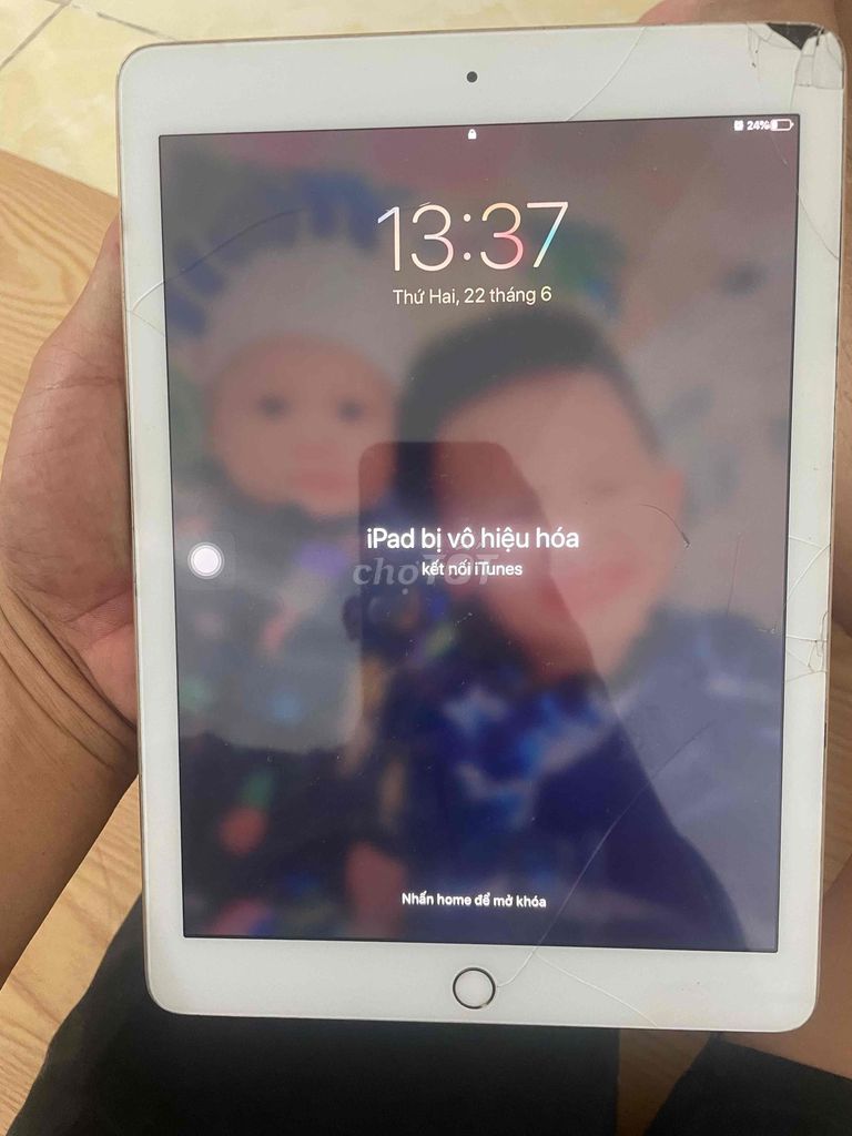 Apple iPad 2020 Vàng Đã khóa. Mua bán Máy tính bảng tại Thành phố Biên Hòa Đồng Nai được đăng bởi cuong hình 1