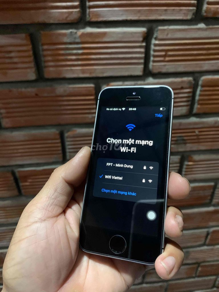 Apple iPhone SE Đen bạc 32gb  zin. Mua bán Điện thoại tại Huyện Gò Dầu Tây Ninh được đăng bởi Mua Bán Âm Thanh Vs  ĐTDĐ Cổ  hình 1