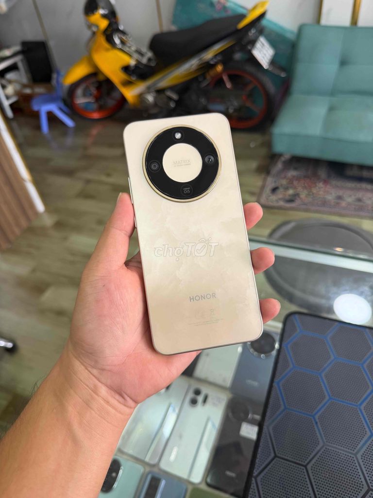 Honor X9D 8GB/256GB Vàng. Mua bán Điện thoại tại Thành phố Tây Ninh Tây Ninh được đăng bởi Công Minh Mobile hình 1