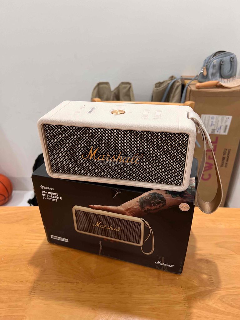 Loa Bluetooth Marshall Middleton ASH zin như mới. Mua bán Tivi, Âm thanh tại Quận Thanh Khê Đà Nẵng được đăng bởi Nguyễn Đức hình 1