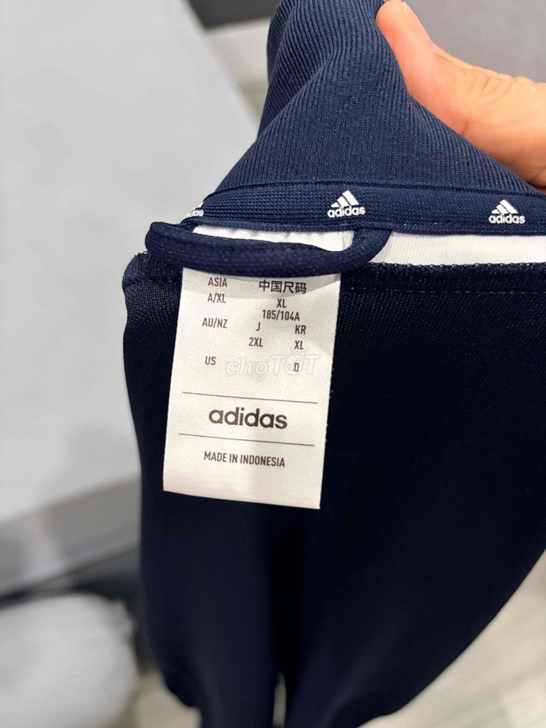 Áo khoác Adidas XL Vải Xanh Navy Indonesia. Mua bán Quần áo tại Huyện Châu Thành Tây Ninh được đăng bởi long hình 1
