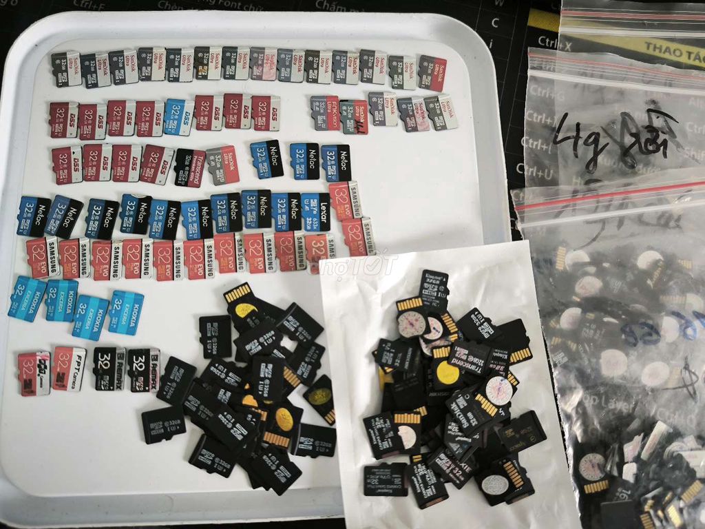Thẻ nhớ 32GB Đã qua sử dụng. Mua bán Phụ kiện (Màn hình, Chuột...) tại Huyện Vĩnh Tường Vĩnh Phúc được đăng bởi Chuyên Cung Cấp vỏ adapter và Thẻ Nhớ  hình 1