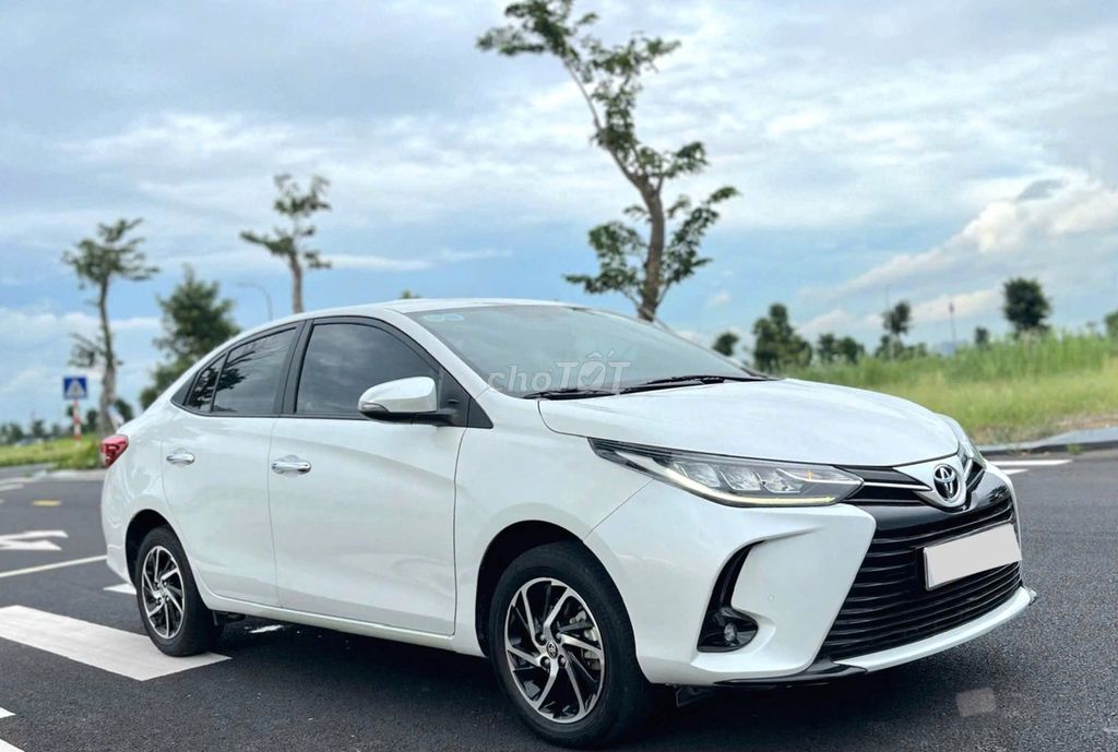 Toyota Vios 1.5G màu trắng 2022  - 32000 km