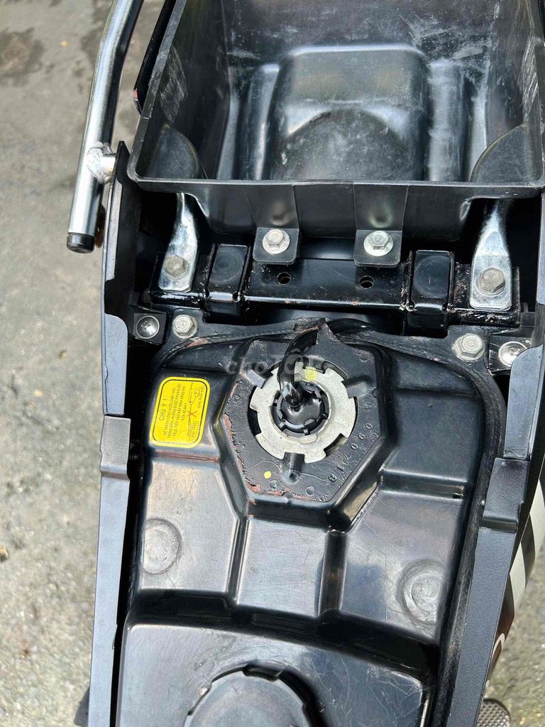 Xe 50cc SYM Elegant 50 zin bít đầu nồi bs68 êm ru. Mua bán Xe máy tại Quận 12 Tp Hồ Chí Minh được đăng bởi PHMOTOCARE MUA BÁN TRAO ĐỔI XE MÁY CŨ hình 12