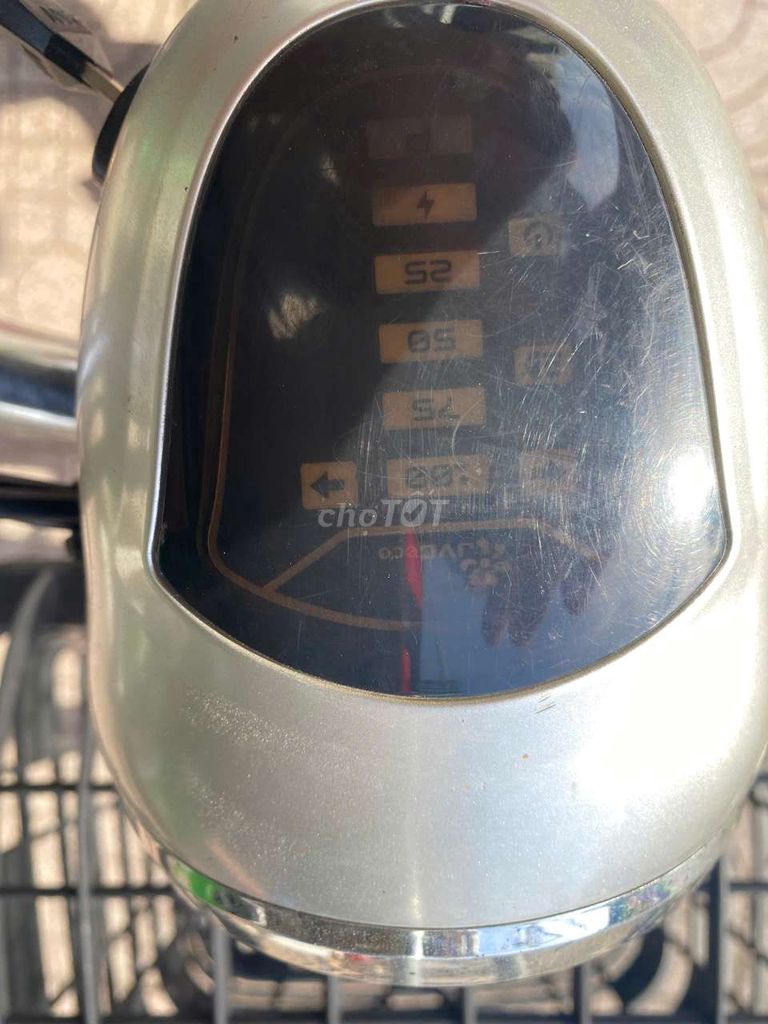 Xe đạp điện JVC Q7 Đỏ. Mua bán Xe điện tại Huyện Cao Lãnh Đồng Tháp được đăng bởi Xe Điện Đỗ Vũ Ngã Ba ông Bầu hình 5