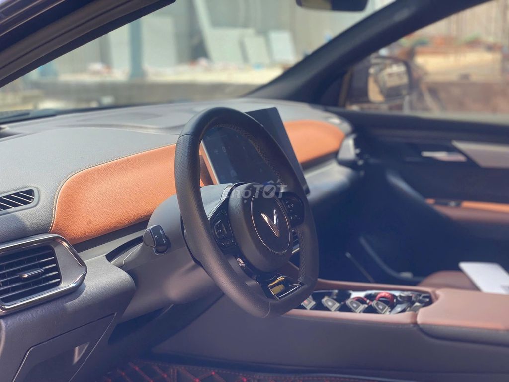 Vinfast VF8 Plus (thuê pin) Bảo hành chính hãng. Mua bán Ô tô tại Quận Tân Phú Tp Hồ Chí Minh được đăng bởi Nguyễn Tân Xe Lướt  hình 10