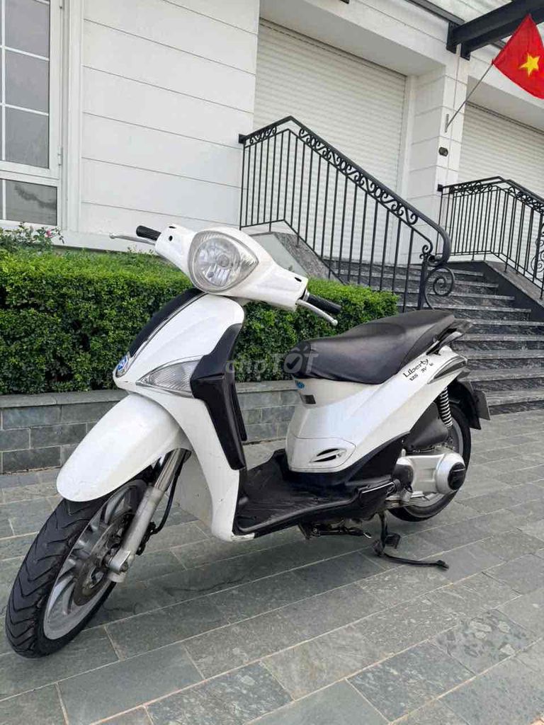 Piaggio Liberty 125 ie Белый