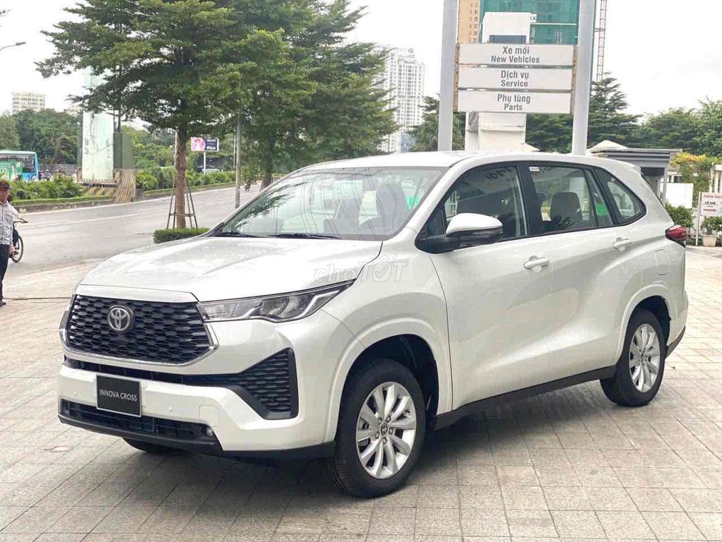 Toyota Innova Cross 2025 Giá ưu đãi đỉnh nóc ⭐️