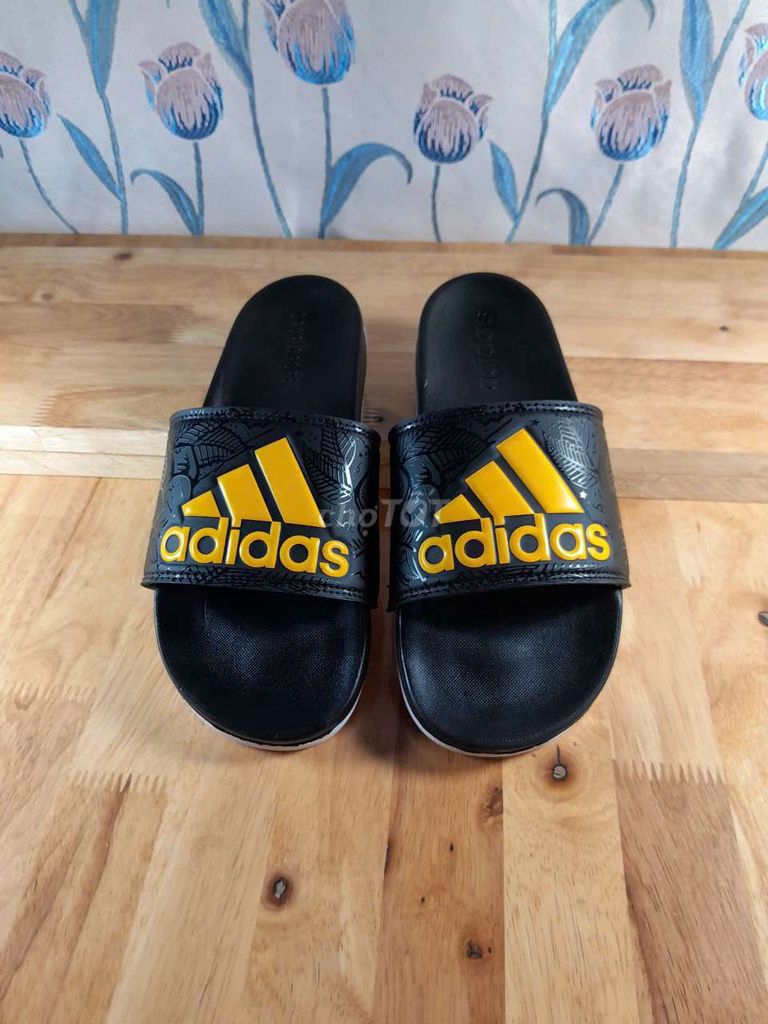 Dép Adidas Cao su non unisex Đen 38. Mua bán Giày dép tại Thành phố Thủ Đức Tp Hồ Chí Minh được đăng bởi Giày cũ Mỹ Thái hình 1