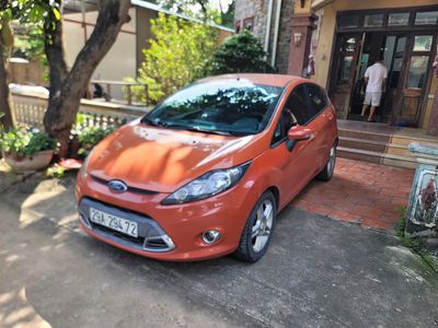 Ford Fiesta Hatchback 2011 Màu Cam
