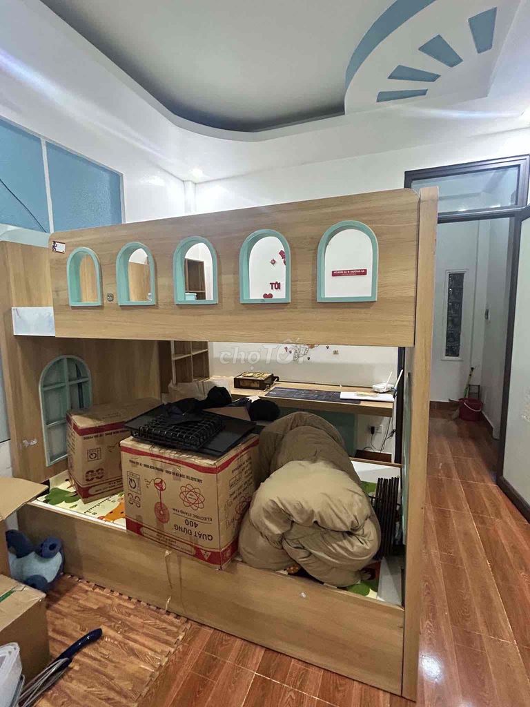 Giường tầng gỗ nâu nhạt. Mua bán Giường, chăn ga gối nệm tại Quận Cầu Giấy Hà Nội được đăng bởi Phúc Bùi Quang hình 1