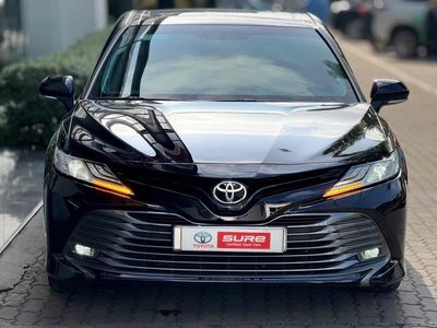 Toyota Camry 2.5Q Đen siêu hiếm