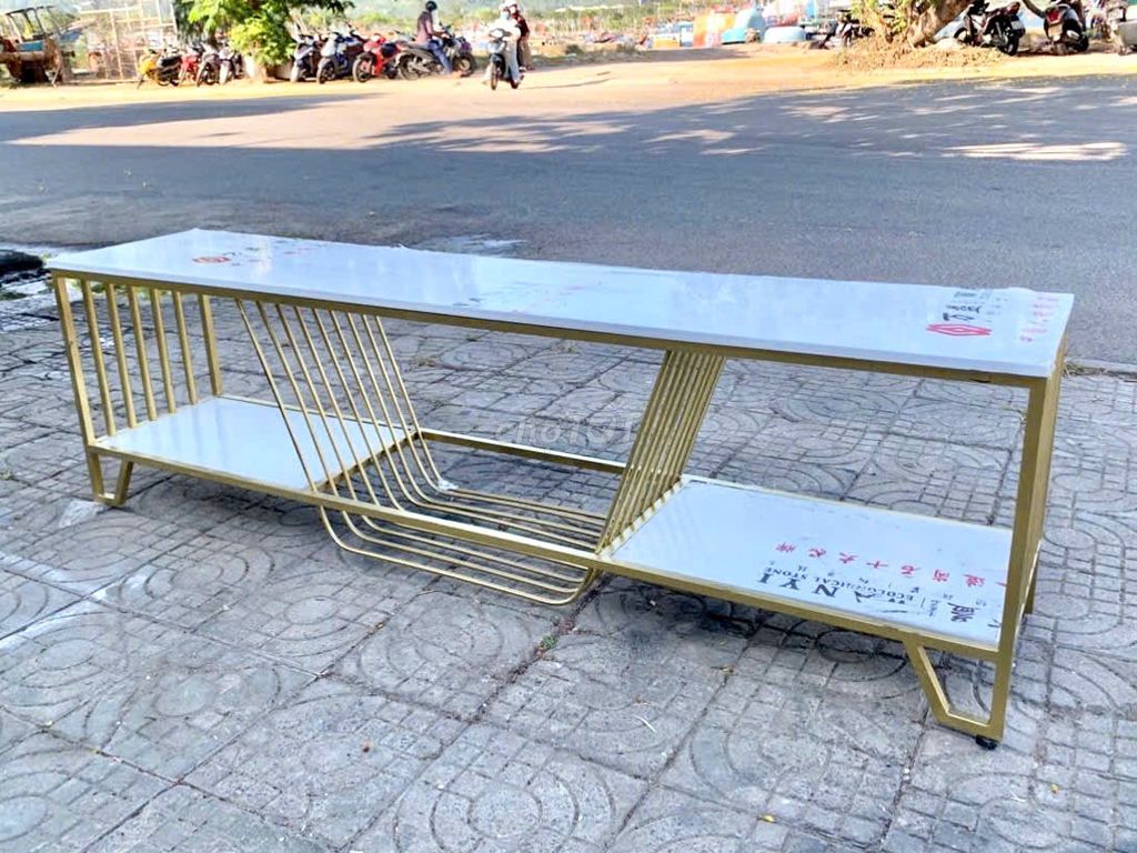 kệ tivi sắt mặt đá. Dịch vụ dọn dẹp nhà tại Quận Sơn Trà Đà Nẵng được đăng bởi THẾ GIỚI ĐỒ CŨ ĐÀ NẴNG hình 1