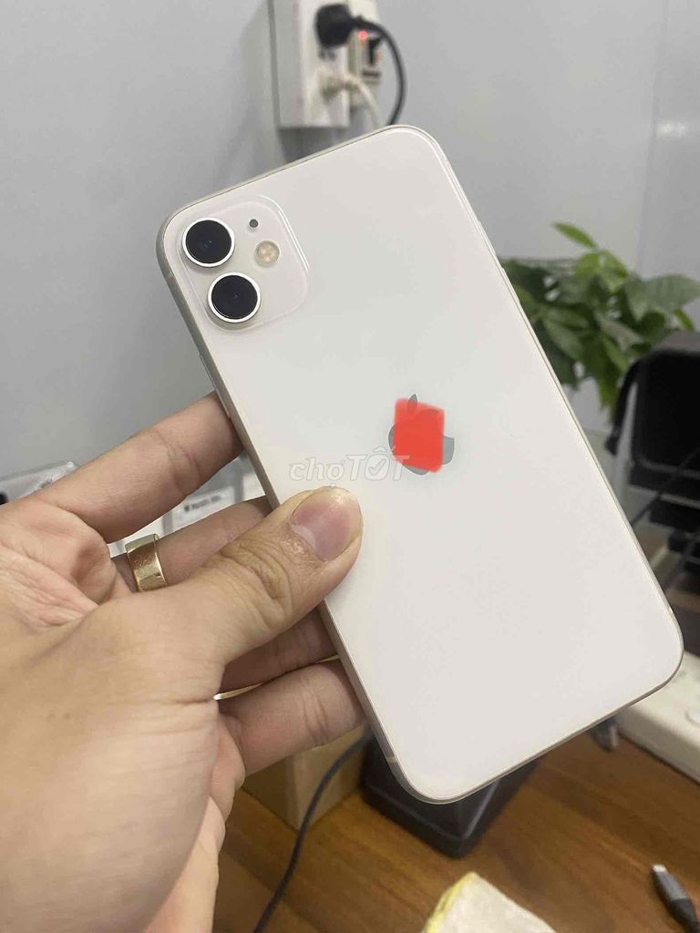 iPhone 11 64GB Trắng - zin full chức năng. Mua bán Điện thoại tại Huyện Thống Nhất Đồng Nai được đăng bởi Nguyễn thanh kiên hình 1