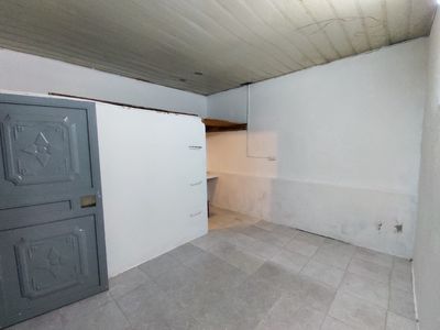 Phòng trọ 18 m² · Đường Miếu Đầm