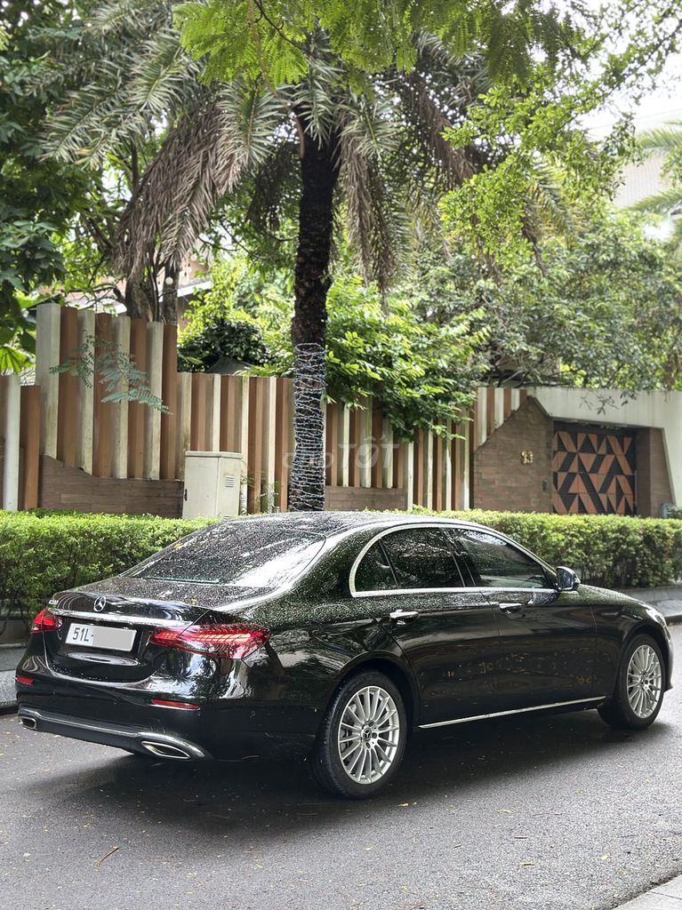 Merc E200 Exclusive 2022 bản đủ option V1 LƯỚT. Mua bán Ô tô tại Quận 8 Tp Hồ Chí Minh được đăng bởi Gon Nguyen hình 3