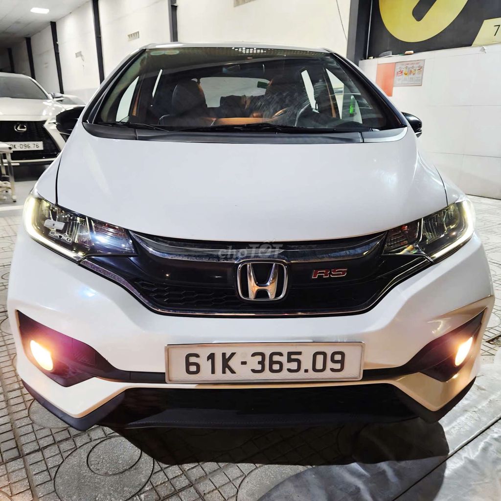 Honda Jazz 2018 RS 38.000 km. Mua bán Ô tô tại Thành phố Biên Hòa Đồng Nai được đăng bởi Quốc việt  hình 1