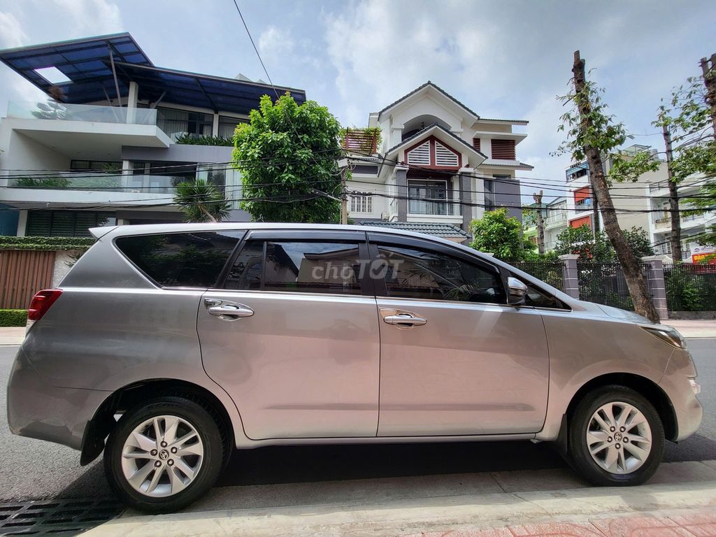 Toyota Innova 2020 2.0E - 78000 km. Mua bán Ô tô tại Quận 10 Tp Hồ Chí Minh được đăng bởi Anh Thanh hình 4