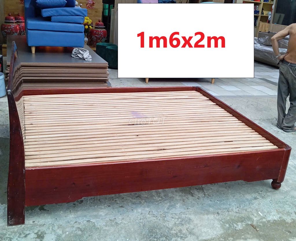 Thanh lý giường gỗ căm xe tự nhiên, giường gỗ 1m6