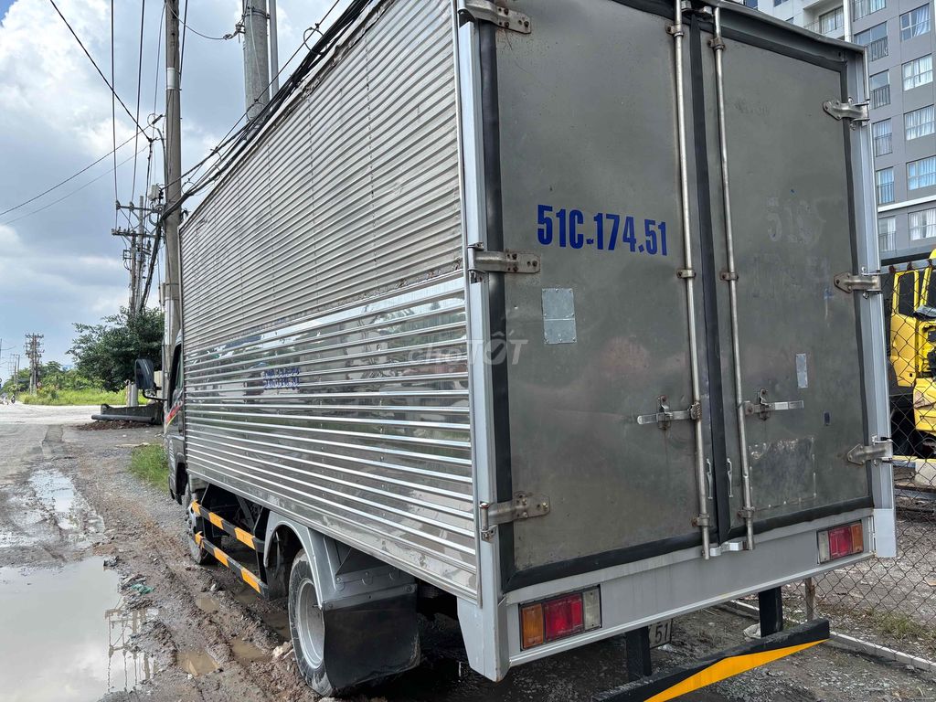 Fuso 3,5t đời 2009 thùng kín 4,5*2*2 m. Mua bán Xe tải, xe ben tại Huyện Bình Chánh Tp Hồ Chí Minh được đăng bởi Vi hình 4