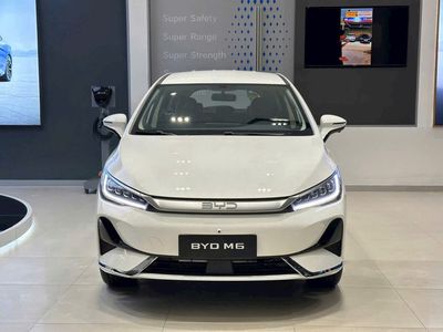BYD M6 MPV 7 chỗ Trắng 2026 giao ngay giá tốt