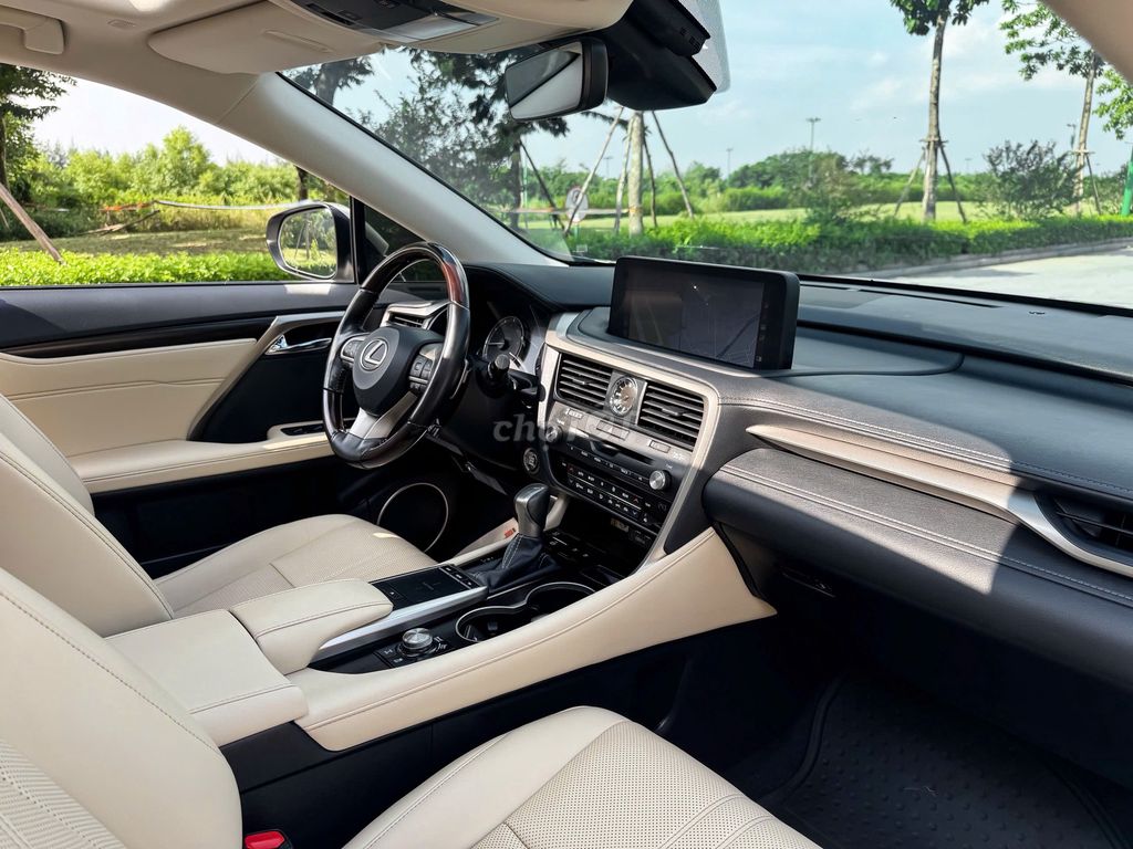 Lexus RX 2021 RX350L - 6v km. Mua bán Ô tô tại Quận Long Biên Hà Nội được đăng bởi Đỗ Nhật Tiến  hình 13
