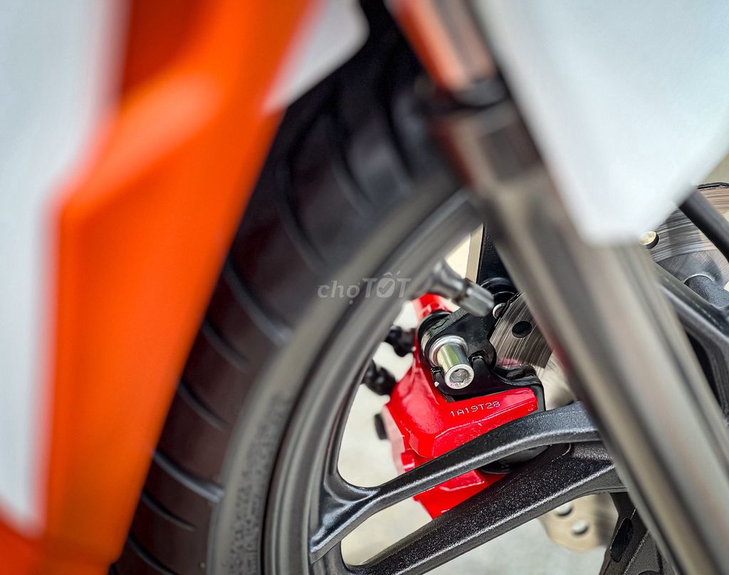 Honda Click Thái 150cc Trắng cam. Mua bán Xe máy tại Quận 7 Tp Hồ Chí Minh được đăng bởi Lê Văn Đạt hình 3