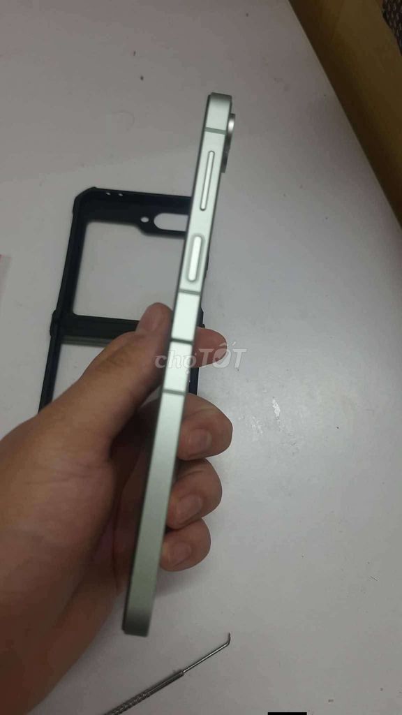 Samsung Z Flip 6 256GB Xanh mint 99% mới. Mua bán Điện thoại tại Quận Bắc Từ Liêm Hà Nội được đăng bởi phạm đức mạnh hình 1