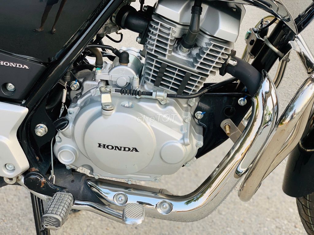 HONDA SHADOW 150 ĐEN 1 CHỦ CHẠY CỰC ÍT LƯỚT 99%. Mua bán Xe máy tại Quận Cầu Giấy Hà Nội được đăng bởi Trịnh Lan Hương hình 4