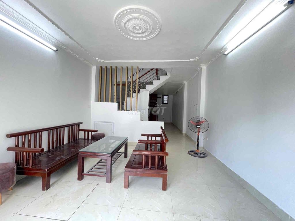Nhà đẹp Định Công-oto 20m-Gần phố-45m*3T;3 ngủ-Hạ 100tr