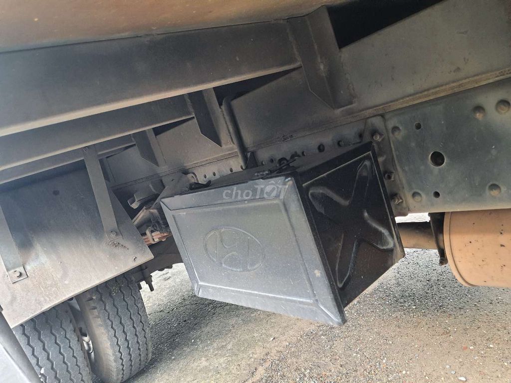 Bán gấp Hyundai 1.6 tấn đời 2014 thùng kín 4m4. Mua bán Xe tải, xe ben tại Thành phố Thuận An Bình Dương được đăng bởi Hồ Xe Tải hình 4