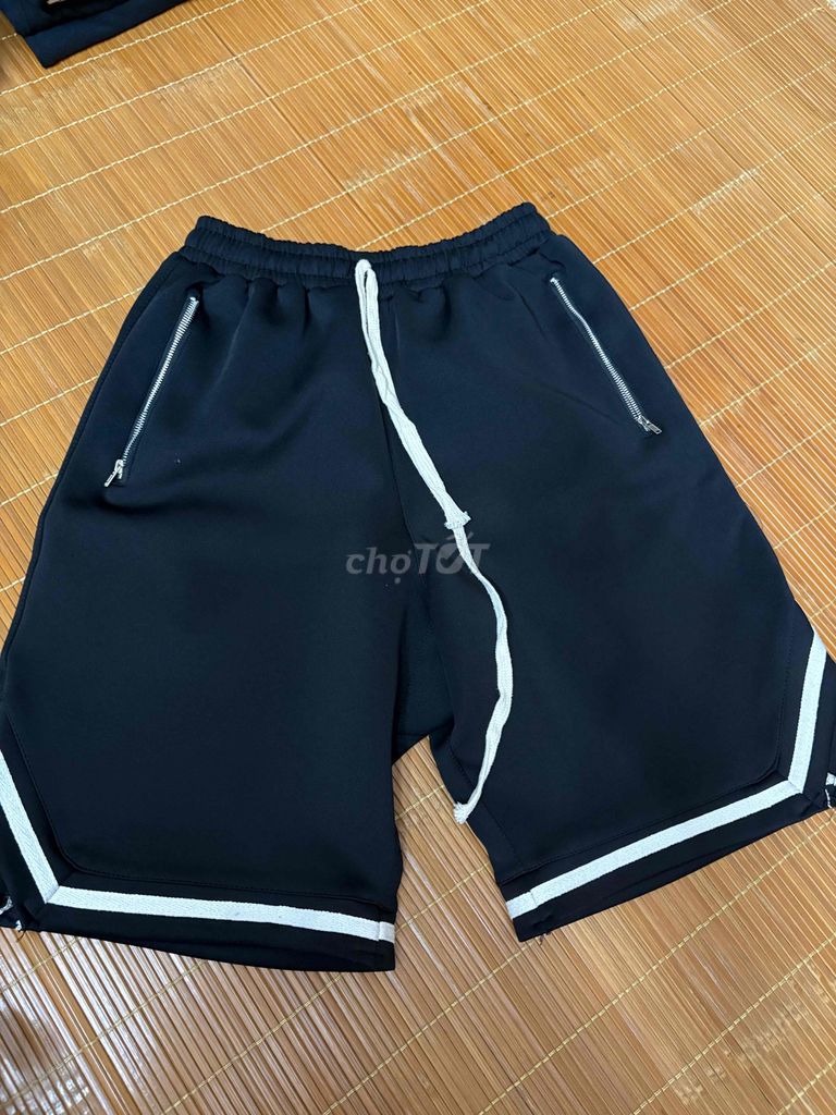 Quần short nam vải thun co giãn đen. Mua bán Quần áo tại Quận Hai Bà Trưng Hà Nội được đăng bởi Tan Nguyen hình 1