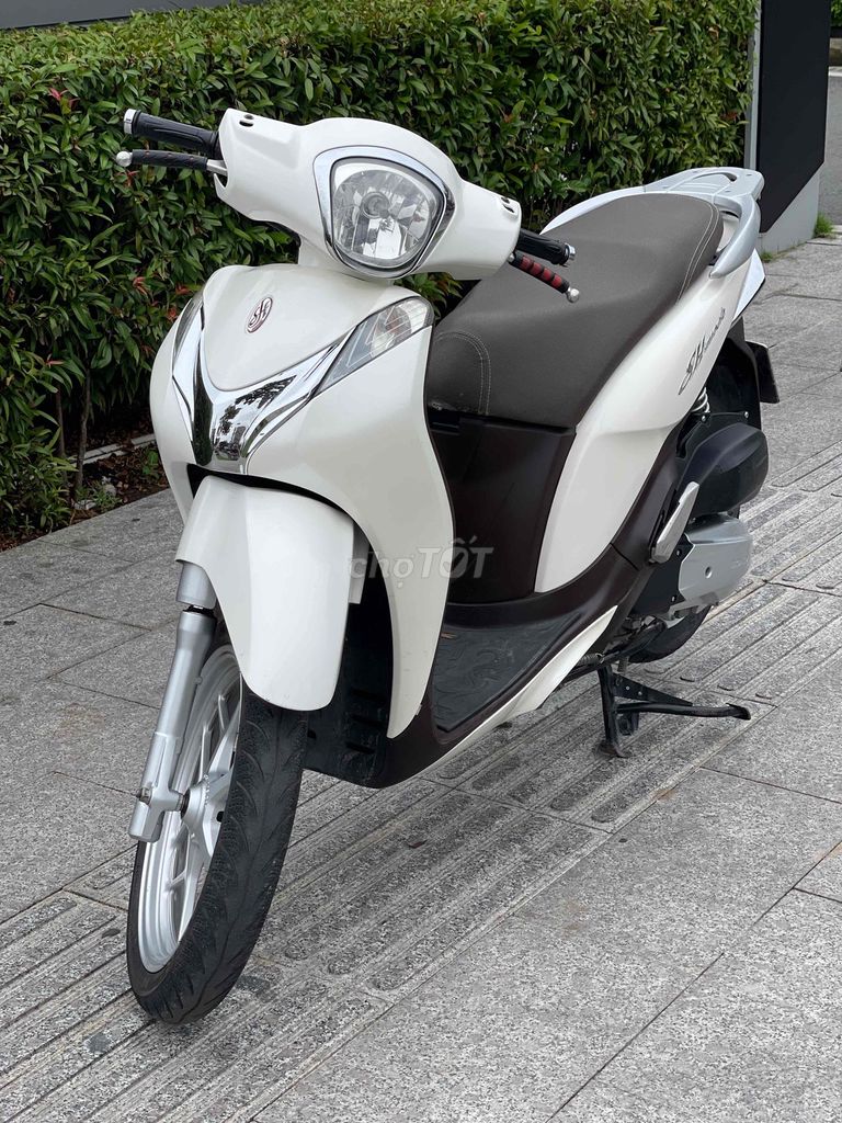 Honda SH Mode 125cc Trắng biển thần tài 79. Mua bán Xe máy tại Quận Gò Vấp Tp Hồ Chí Minh được đăng bởi Minh Thảo hình 1