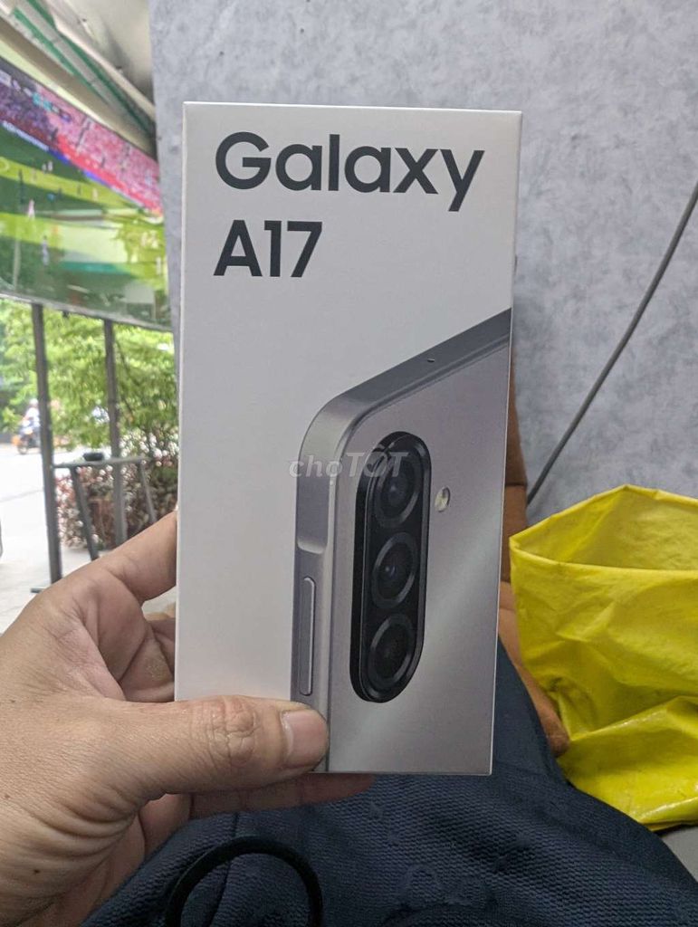 Samsung Galaxy A17 Mới Nguyên Seal. Mua bán Điện thoại tại Quận Bình Tân Tp Hồ Chí Minh được đăng bởi Thien2017 hình 1