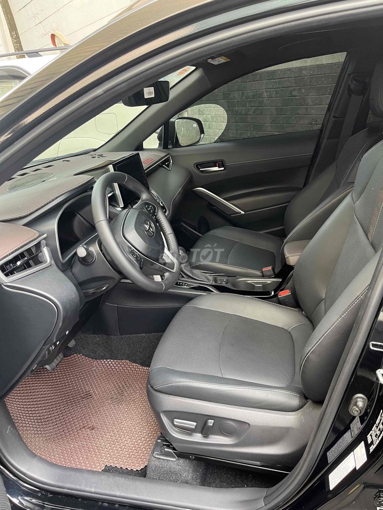 Toyota CorollaCross2025 1.8V-4900km200tr Trả truoc. Mua bán Ô tô tại Quận Ninh Kiều Cần Thơ được đăng bởi Thái Thanh hình 4