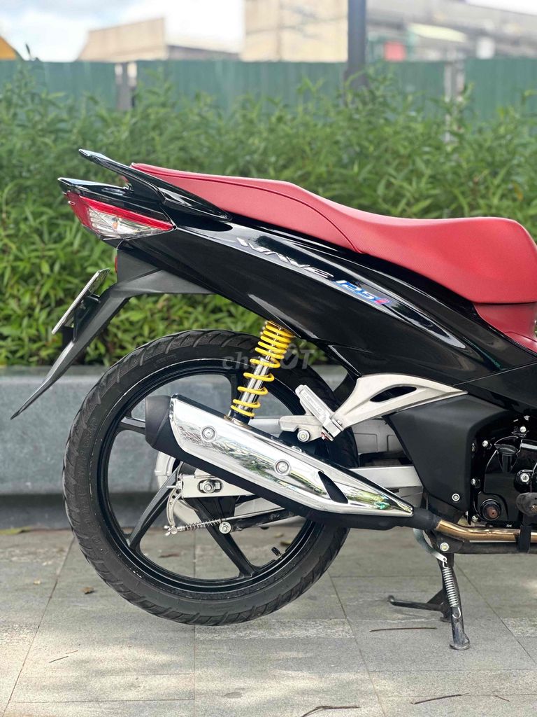 Черный циферблат Honda Future 2019